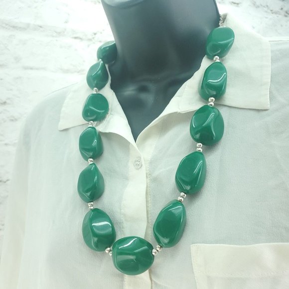 Womens Fashion Jewelry Lobster Clasp Frosted Green Round Beaded Necklace - Picture 2 of 10